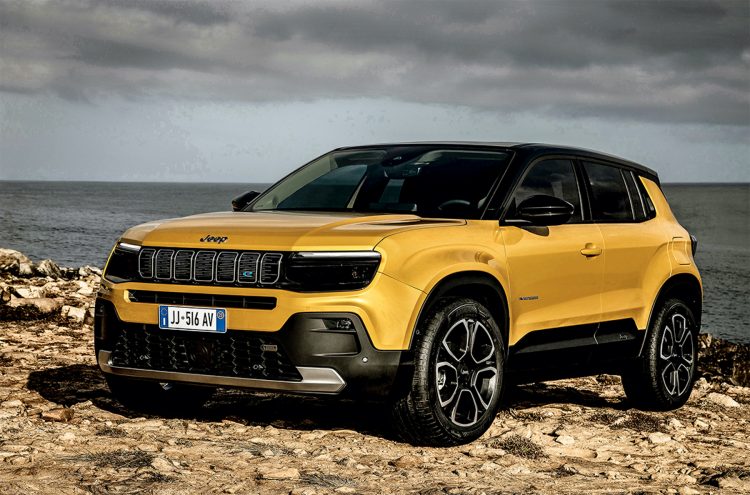 2022 Paris Auto Show: 2023 Jeep Avenger | The Daily Drive | Consumer Guide® The Daily Drive