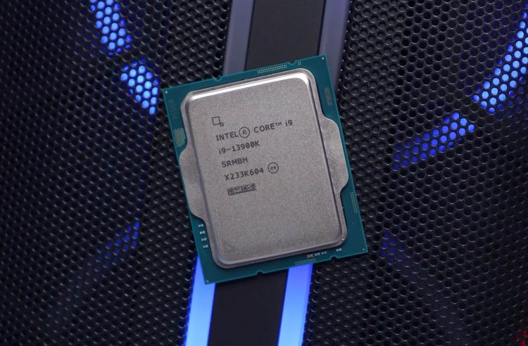 8.8 GHz: Intel 13900K on liquid nitrogen achieves highest overclock on record