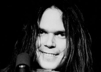 Neil Young to Reissue Harvest for 50th Anniversary