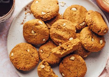 Pumpkin Peanut Butter Breakfast Cookies