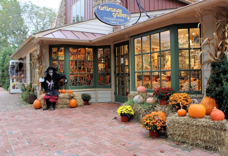 Scarecrows, Ghosts, and Fall Fun at Peddler’s Village