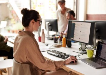 12 Reasons Your Email Deliverability Suffers and How to Fix It