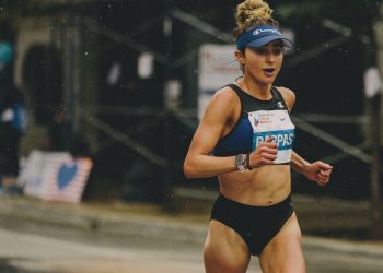 Alexi Pappas Runs the NYC Marathon in Costume