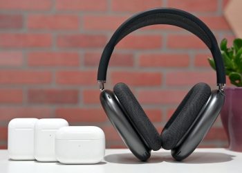 Apple AirPods lawsuit over charging case tech settled on eve of retrial