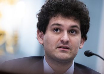 Coinbase, crypto billionaires, and the 2022 midterm elections