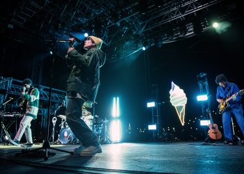 Tegan and Sara at the Rooftop at Pier 17 [photos + review]